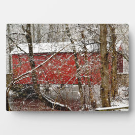 Snowy Ashland Red Covered Bridge in Delaware Fotoplaat