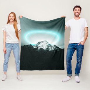 Snowy berg mysterieus blauw neonlicht fleece deken