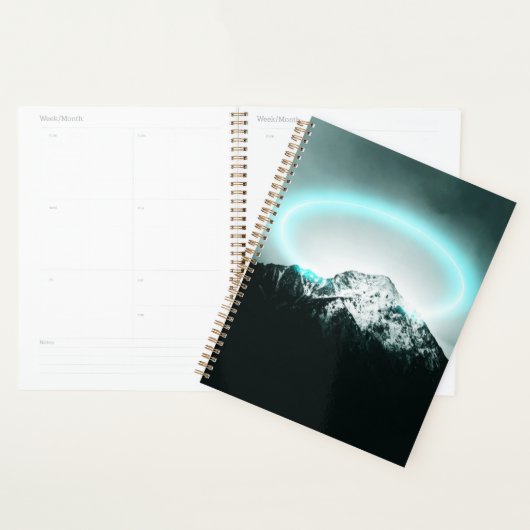 Snowy berg mysterieus blauw neonlicht planner (Display)