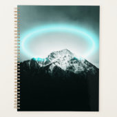 Snowy berg mysterieus blauw neonlicht planner (Voorkant)