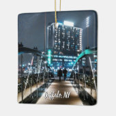 Snowy Canalside Walk Keramisch Ornament (Links)