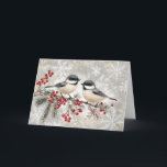 Snowy Chickadees op Evergreen met bessen Kaart<br><div class="desc">Snowy Chickadees op Evergreen met bessen Beschrijving: Twee chickadees neergestreken op een groenblijvende tak met rode bessen en sneeuwvlokken, tegen een zacht grijze, patterende achtergrond die een charme toevoegt. Labels: besneeuwde chickadees, groenblijvende tak met bessen, grijs papier, sneeuwvlokken en vogeltjes, cabincore illustratie, getextureerde achtergrond kunst, rode bessen winter, wintervogel scene,...</div>