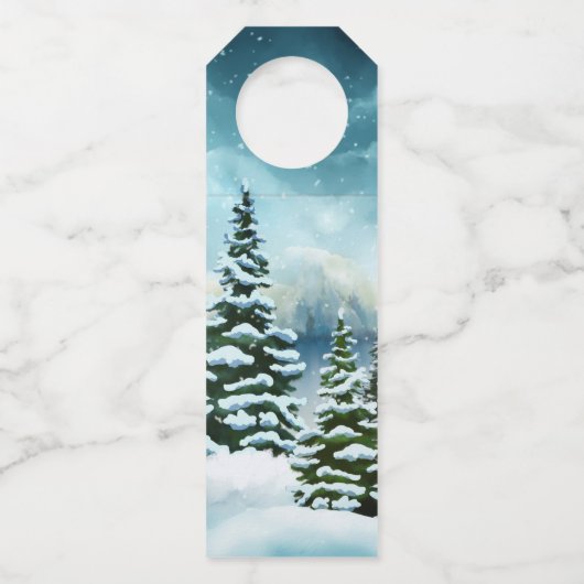 Snowy dennenbomen in de buurt van een meer flessenhanger (Achterkant)