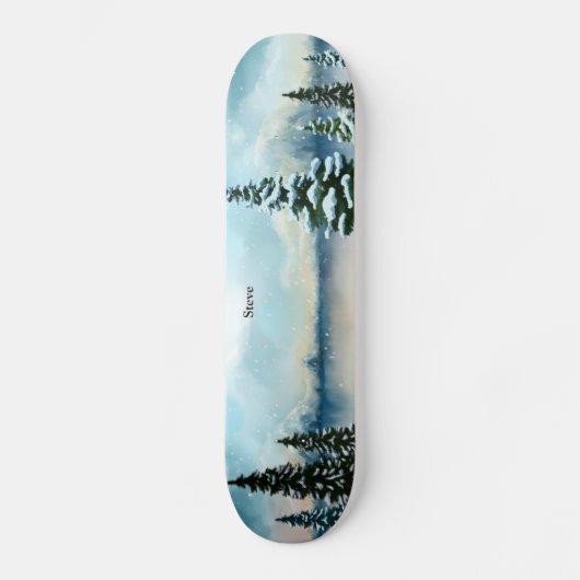 Snowy dennenbomen in de buurt van een meer persoonlijk skateboard (Voorkant)