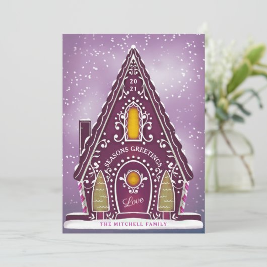Snowy Gingerbrood House Paars Non-Photo Feestdagenkaart (Staand voorkant)