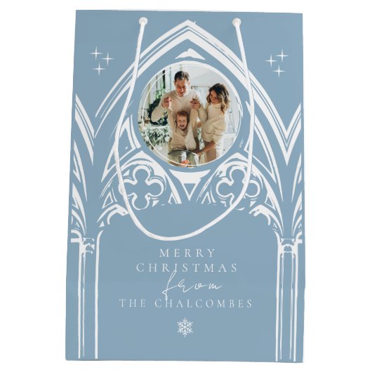 Snowy Gothic Winter Sprookjeskerstfoto Medium Cadeauzakje (Achterkant)