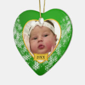 Snowy Green Baby's eerste kerstfoto Keramisch Ornament (Links)