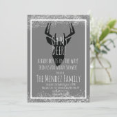 Snowy Kerstmis Deer Plays Baby shower Kaart (Staand voorkant)