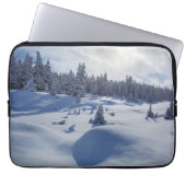Snowy Landschap Laptop Sleeve (Voorkant)