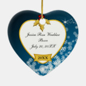 Snowy Light Blue Baby's First Kerstfoto Keramisch Ornament (Achterkant)