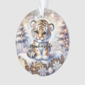 Snowy Log Tiger Ornament (voorkant)