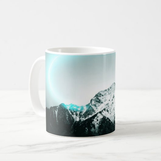 Snowy mountain mysterious blue neon light koffiemok (Voorkant links)