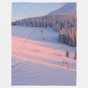 Snowy Mountains Fleece Deken