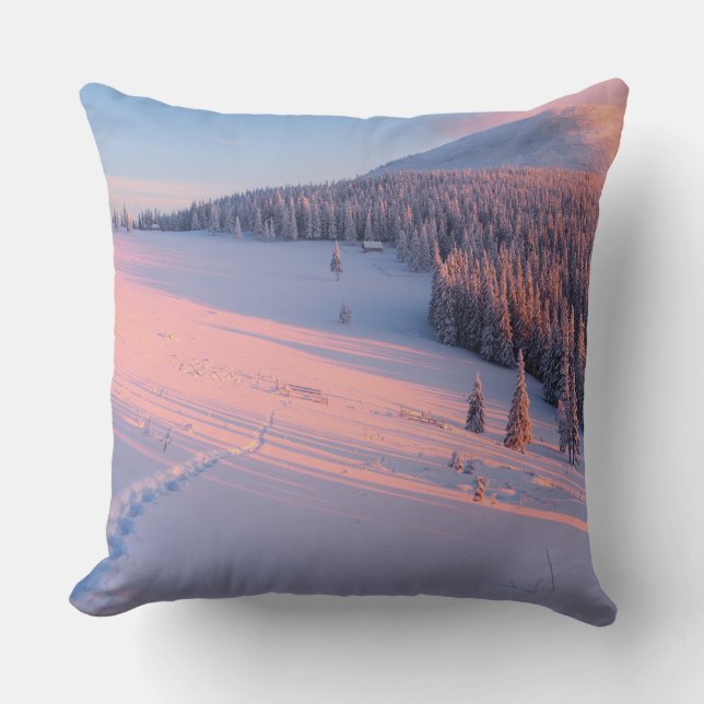 Snowy Mountains Kussen (Voorkant)