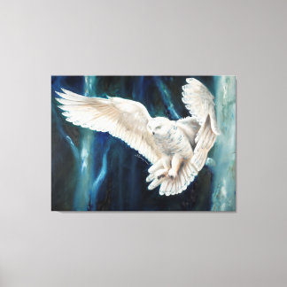 Snowy Nightfall - snowy owl die door berch vliegt Canvas Afdruk