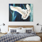 Snowy Nightfall - snowy owl die door berch vliegt Canvas Afdruk (Insitu (Slaapkamer))