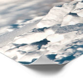 Snowy Owl die uit sneeuw gaat Poster (Hoek)