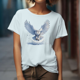 Snowy Owl in het midden van een Swoop in waterverf T-shirt