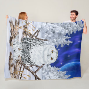 Snowy Owl in Snow Dark Blue Sky Fleece Deken