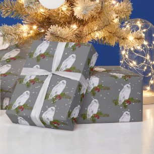 Snowy Owl on Pine and Berries Cadeaupapier