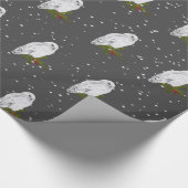 Snowy Owl on Pine and Berries Cadeaupapier (Hoek)