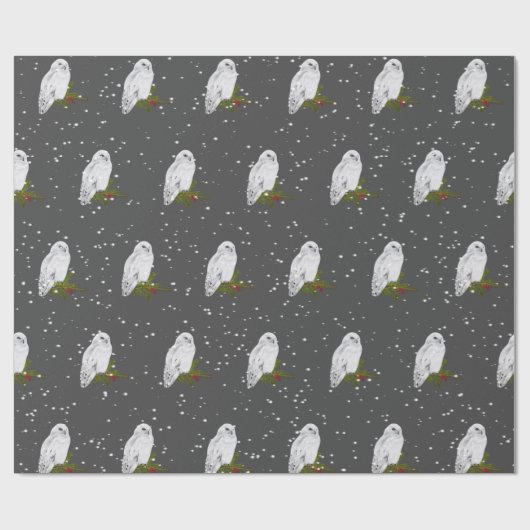 Snowy Owl on Pine and Berries Cadeaupapier (Vlak)