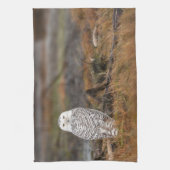 Snowy Owl op een logboek Theedoek (Verticaal)