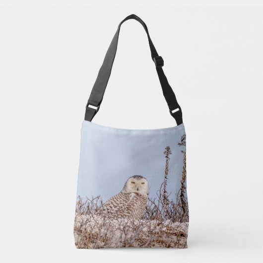 Snowy owl op het strand crossbody tas (Voorkant)