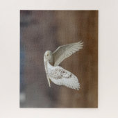 Snowy owl tijdens de vlucht legpuzzel (Verticaal)
