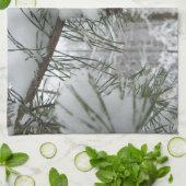 Snowy Pine Branch Winter Natuur Theedoek (Gevouwen)