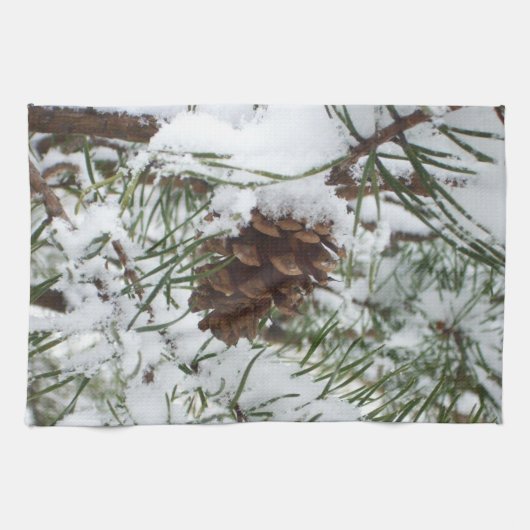 Snowy Pine Cone I Winter Natuur Foto Theedoek (Horizontaal)