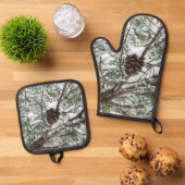 Snowy Pine Cone II Ovenwant & Pannenlap Set (Top down)