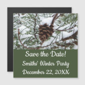 Snowy Pine Cone II Winter Natuur Fotografie (Voorkant / Achterkant)