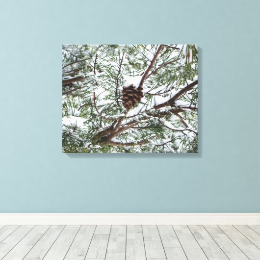 Snowy Pine Cone II Winter Natuur Fotografie Canvas Afdruk (Insitu (Houten vloer))