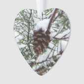 Snowy Pine Cone II Winter Natuur Fotografie Ornament (voorkant)