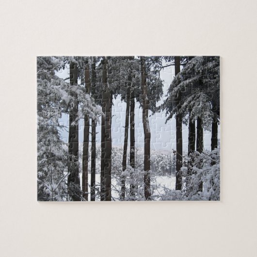 Snowy Pines in Blue Light Legpuzzel (Horizontaal)
