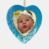 Snowy Sky Blue Baby's eerste kerstfoto Keramisch Ornament (Rechts)