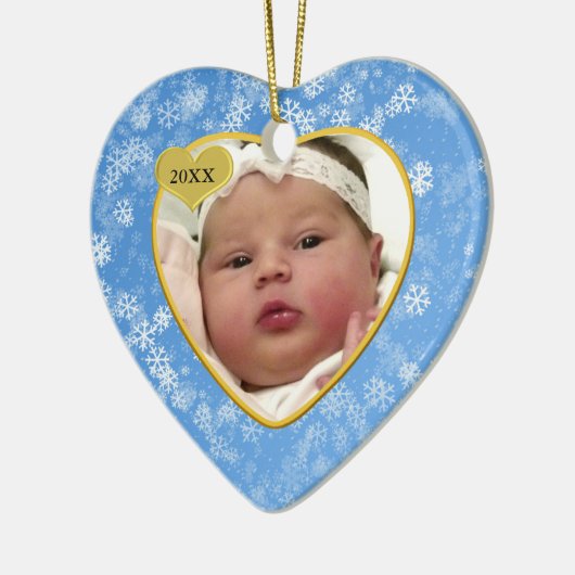Snowy Soft Blue Babys eerste kerstfoto Keramisch Ornament (Links)