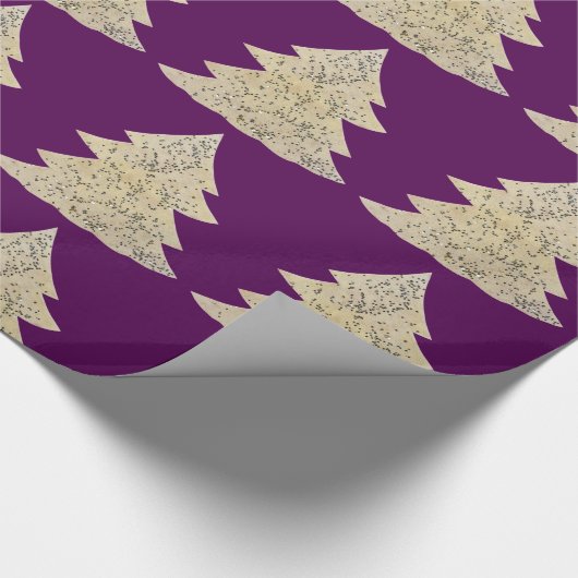 Snowy sparkle spruce op paars cadeaupapier (Hoek)