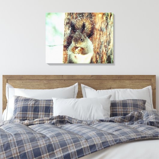 Snowy Squirrel Canvas Afdruk (Insitu (Slaapkamer))