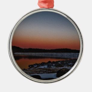 Snowy Sunset at Lake Arrowiad Metalen Ornament