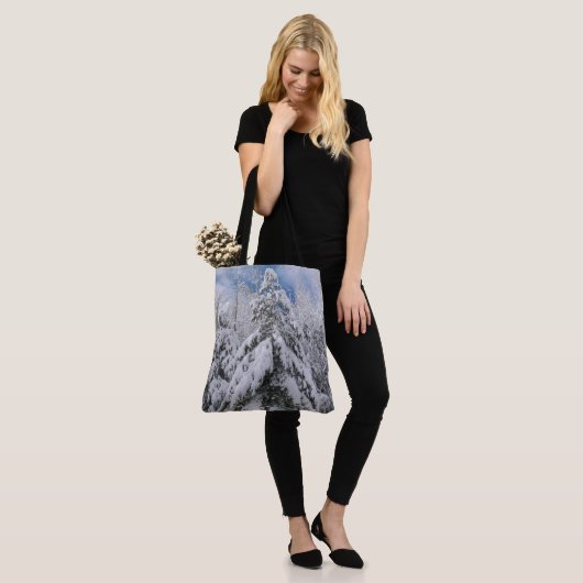 Snowy Trees Tote Bag (Op model)