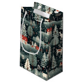 Snowy Winter Farmhouse  Klein Cadeauzakje (Achterkant Gekanteld)