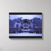 Snowy Winter Gate Canvas Afdruk (Voorkant)