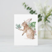 Snowy Winter Hare geeft posy van Spruce & Holly Briefkaart (Staand voorkant)