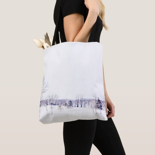 Snowy Winter Landschap Tote Bag (Dichtbij)
