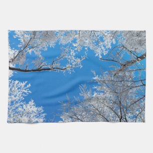 Snowy Winter Scene Theedoek