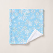 SnowyFlakes tegen zacht blauwe achtergrond Bad Handdoek (Wasdoekje)