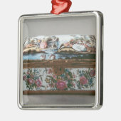 Snuffbox, c.1750 metalen ornament (Links)