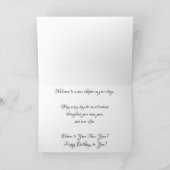 "Snugafur lijkt te lezen" Birthday Card Kaart (Binnen)